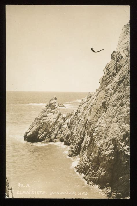 Vintage Real Photo Postcard Clavadista Acapulco Mexico Diver From