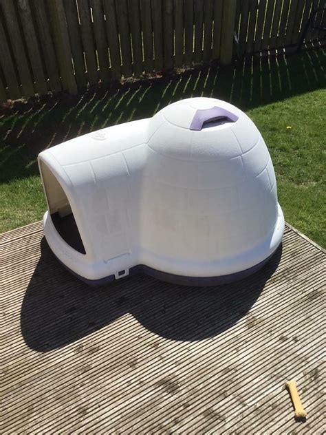 Indigo Large Dog Igloo Kennel £60 In Broughty Ferry Dundee Gumtree