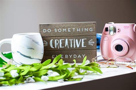 Do Something Creative Everyday Text · Free Stock Photo