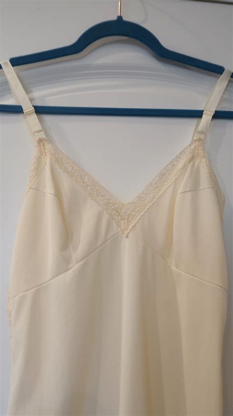 Vintage S Nude Lace Slip Movie Star Brand Size Nylon Made In Usa Retro Intimate