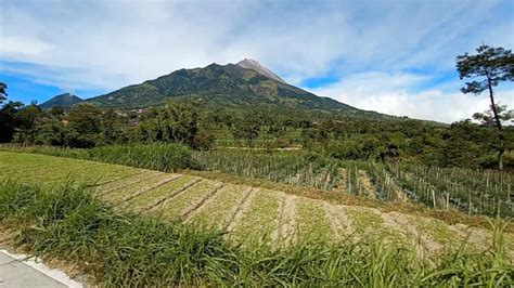 Jalan Ke Lereng Gunung Merapi Dan Merbabu Youtube