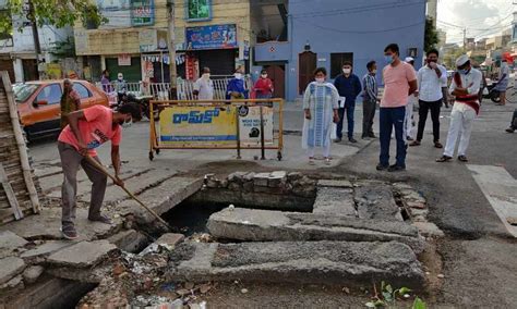 Civic Chief Inspects Sanitation Works In Kakinada