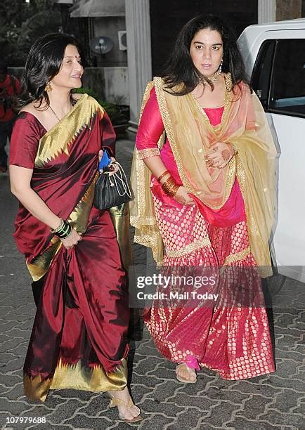 aamir khan reena dutta   premium high res pictures getty images