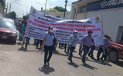 Huelga en Pánuco trabajadores del ayuntamiento señalan adeudos El