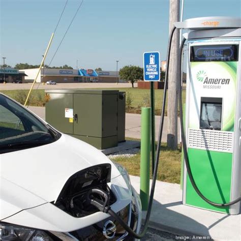 Anticipating 'exponential growth' in electric vehicles, Ameren is ...