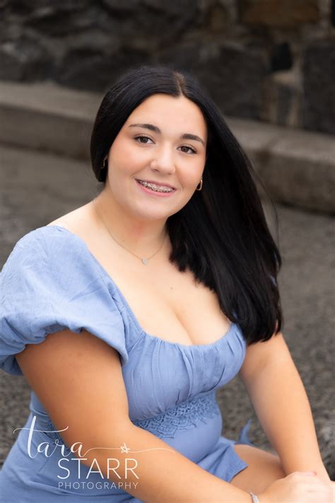 Senior Portrait Session In Beverly Massachusetts — Tara Starr Photography