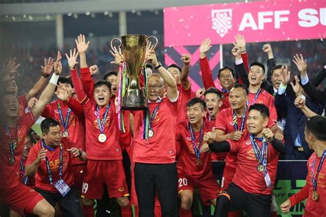 Vô địch AFF Cup tuyển Việt Nam lập kỷ lục bất bại dài nhất thế giới