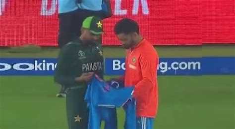 Wasim Akram Criticizes Babar Azam As Virat Gifts Signed Jersey