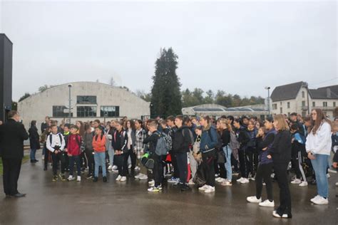 Saint Loup sur Semouse Collège un émouvant hommage au professeur