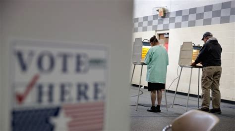 Usa Lunghe Code Ai Seggi Per Le Elezioni Di Midterm Photogallery