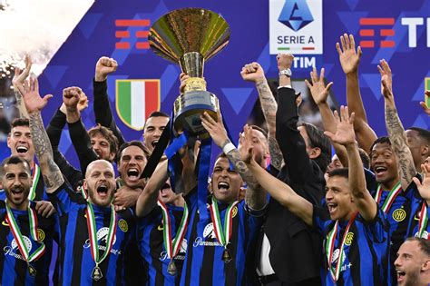 Serie A Giornata 1 Live Subito In Campo Inter E Milan Esordio Per La