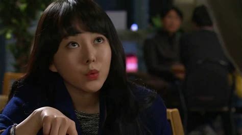 HOT 빛나는 로맨스 31회 카페에서 진상부리는 윤나 기준에게 계획적으로 접근하는데 20140203 YouTube