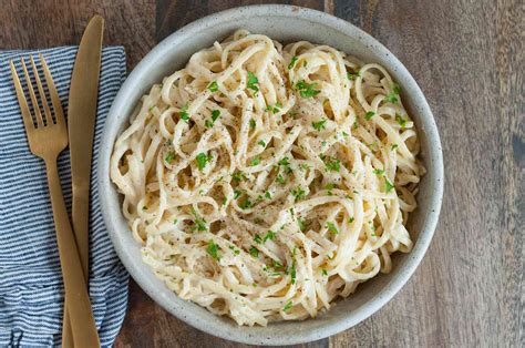 Easy Alfredo Sauce Reheats Perfectly