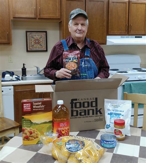 Feeding Seniors – Kansas Food Bank