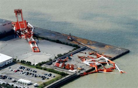 Dramatic photos reveal chaotic aftermath of typhoon in Japan - ABC News