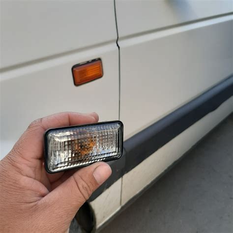 Новые повторители поворотников — Volkswagen Passat B3, 1,8 л, 1993 года ...