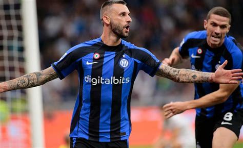 Inter Sky Al Nassr Offre Milioni Per Brozovic Si Inserisce Anche