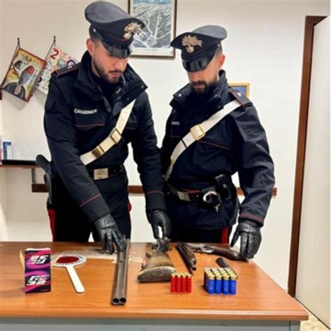 Cir Marina Beccato Con Un Mini Arsenale Nel Garage Arrestato Un