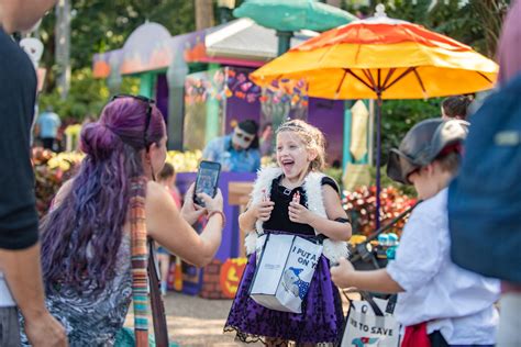 Costumes, candy and all-new Halloween surprises take over SeaWorld ...