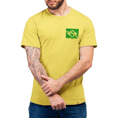 Futebol De Verdade Camiseta Basicona Unissex El Cabriton Camisetas