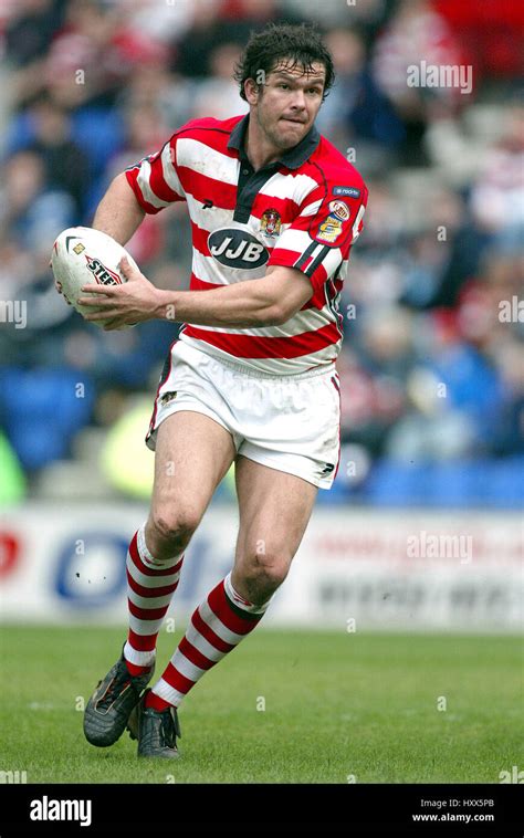 ANDREW FARRELL WIGAN WARRIORS RLFC JJB STADIUM WIGAN ENGLAND 15 April ...