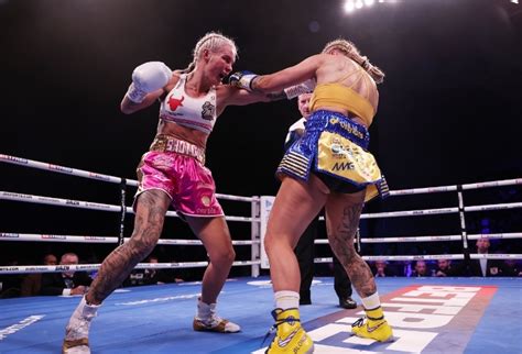 Photos: Ebanie Bridges Drops, Batters, Stops Shannon O'Connell - Boxing ...