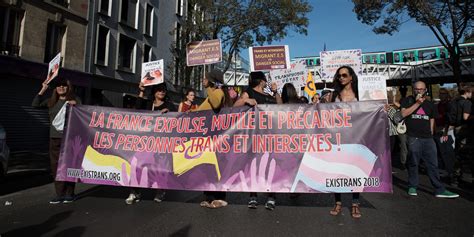 Existrans 2018 Des Milliers De Personnes Défilent à Paris Pour Les