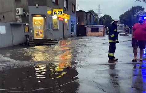 Powódź błyskawiczna w Tarnowskich Górach ESKA pl