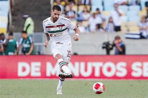 Vai De Jogo A Jogo Diz Renato Augusto Sobre Sua Minutagem Nas