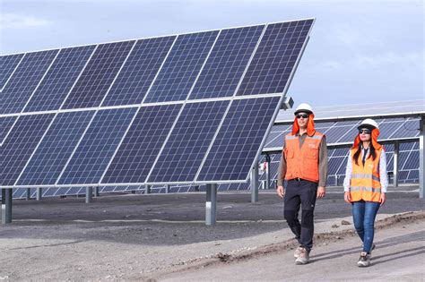 Energía inauguran central fotovoltaica que fortalecerá generación en