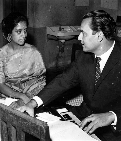 remembering mukesh rare    legendary singer   st