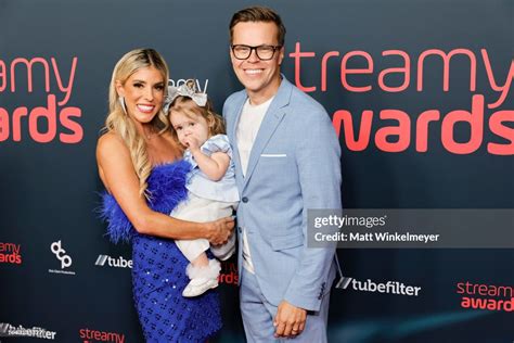 Rebecca Zamolo, Zadie Zamolo and Matt Slays attend the 2023 Streamy ...