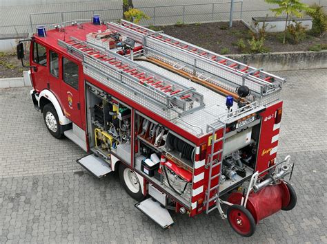 Feuerwehr Darmstadt A D LF 16 40 44 1