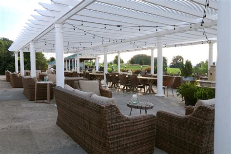 Commercial Pergola Kits for Businesses | Heartland Pergolas