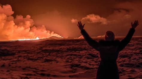 A Volcano Is Erupting In Iceland And It S Pretty Stunning To Watch Cbc News