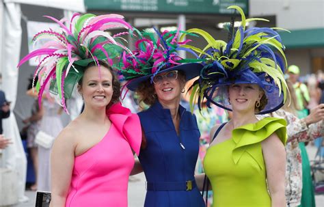 2024 Kentucky Derby: Hats, horses and outfits take over at Churchill Downs