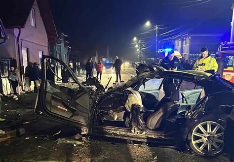 FOTO Accident grav pe DN 1 în zona Lancrăm 4 persoane au fost