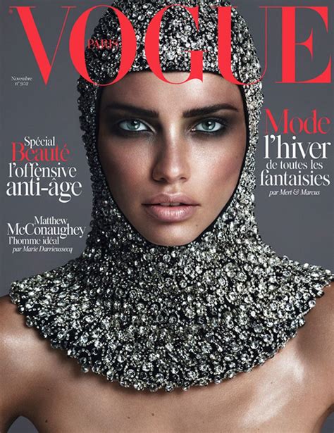 Vogue Paris November Issue Vogue Covers Fashion Magazine Cover