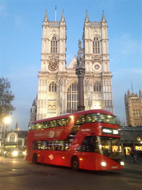 Westminster Abbey evensong service - Essential History | The best cultural and historical sights ...