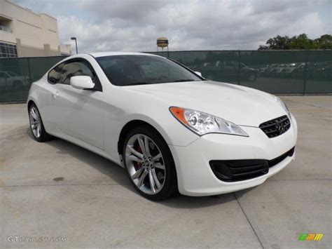 Karussell White Hyundai Genesis Coupe T Track