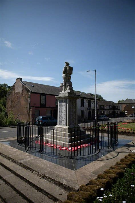 Newmilns And Greenholm War Memorial Art Uk