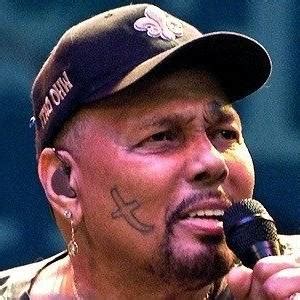 Aaron Neville Randbsinger Wiki Age Birthday Biography Height Net