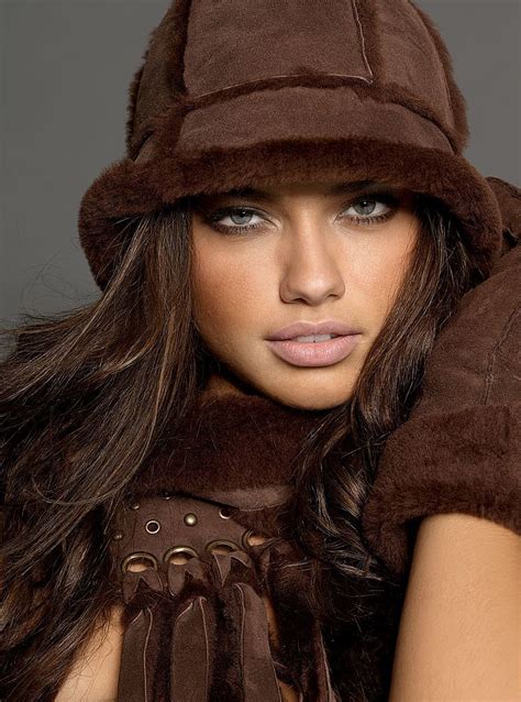 Descubre Y Comparte Las Imágenes Más Hermosas Del Mundo Adriana Lima Adriana Brown Fashion