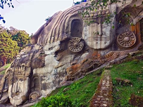 The Mysterious Stone Carvings In Unakoti Earth Is Mysterious