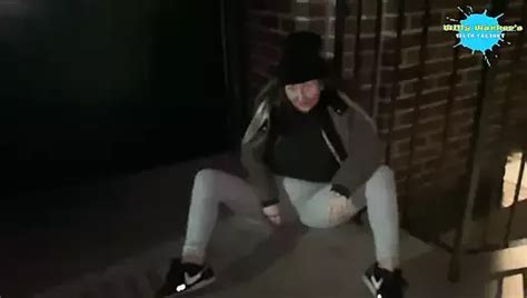 Cracky Offered A Lift And Ends Up Getting Her Pussy Out XHamster