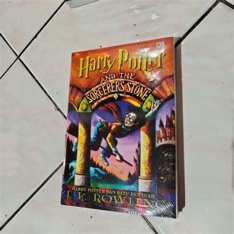 Jual Harry Potter Dan Batu Bertuah Buku 1 By Krowing Shopee Indonesia