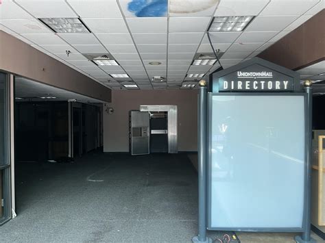 Uniontown Mall (Uniontown Pennsylvania) : r/deadmalls