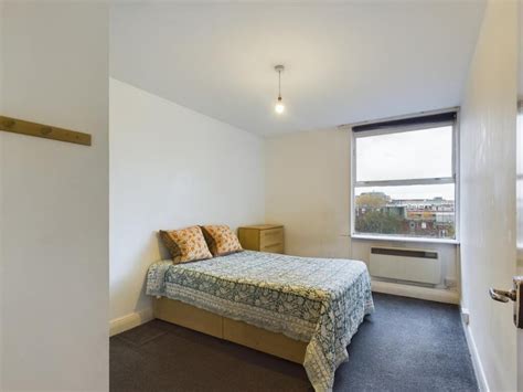 Bedrooms Ensuite Minutes From Clapham Junction Room To Rent From