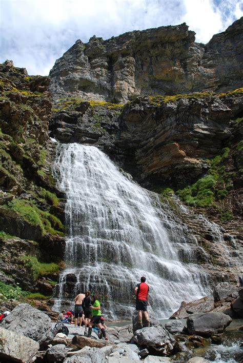 Parque Nacional De Ordesa Y Monte Perdido Roda El M N