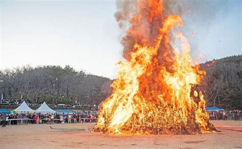 금정구 정월대보름 달집태우기 행사 개최